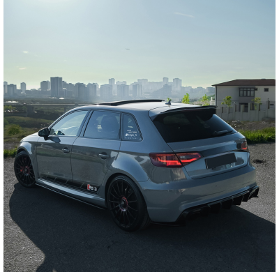 Difusores laterales traseros unidireccionales compatibles con Audi RS3 8V Sportback 2015-2016 - Negro brillante