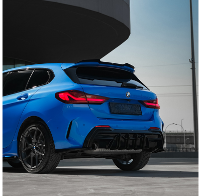Difusor trasero Oneway para BMW Serie 1 F40 M-Pack/M135i 2019- - Negro brillante