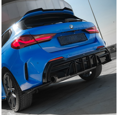 Difusor trasero Oneway para BMW Serie 1 F40 M-Pack/M135i 2019- - Negro brillante