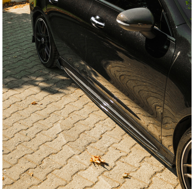 Faldones laterales Oneway Set compatibles con Mercedes CLA (C118/X118) Coupé/Shooting Brake CLA35/CLA45 AMG 2019-2023 - Negro br